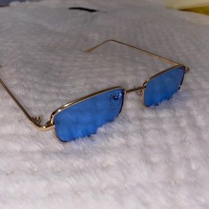 RETRO INSPIRED SUNGLASSES